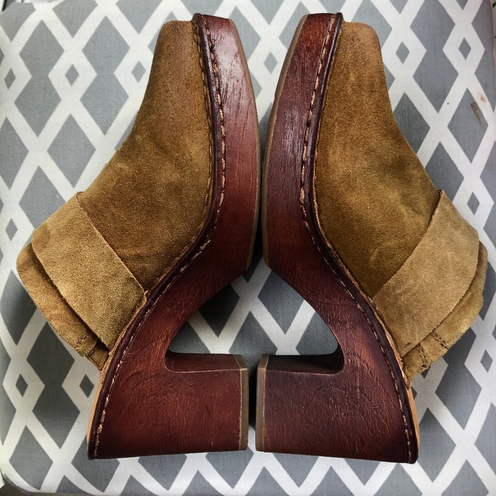 Born Hannah Clogs Size 9